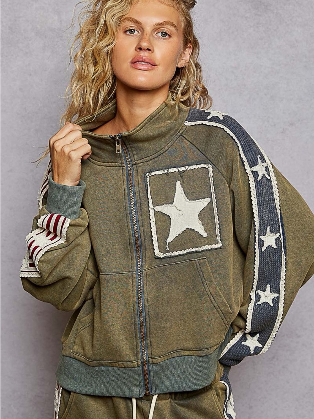 POL Starpatch Vintage Wash Cropped Jacket in Moss Boho Western